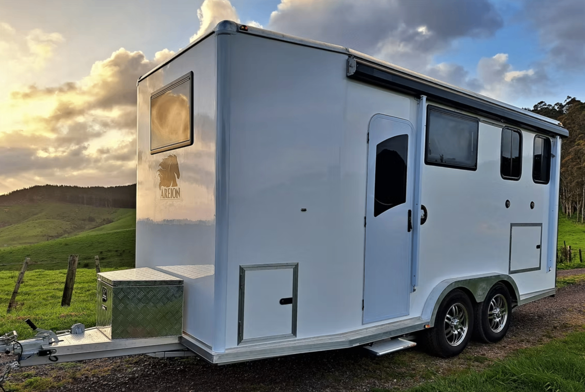 Areion Australia Adventurer
